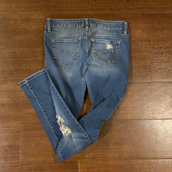 Distressed Bullhead Jeans - Picture 3 of 5